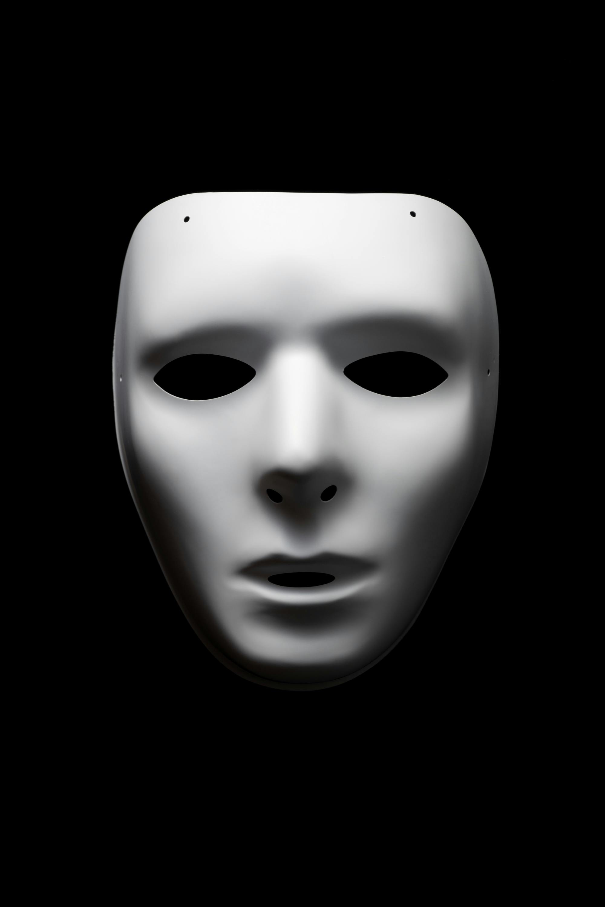 Image of white face mask.